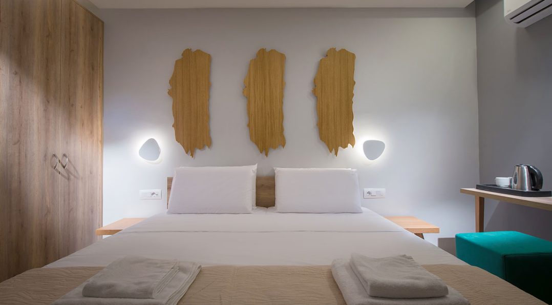 room01 1